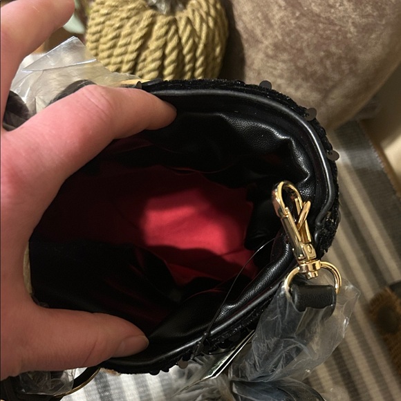 Badgley Mischka Sequin Black Shoulder Bag - Picture 5 of 7